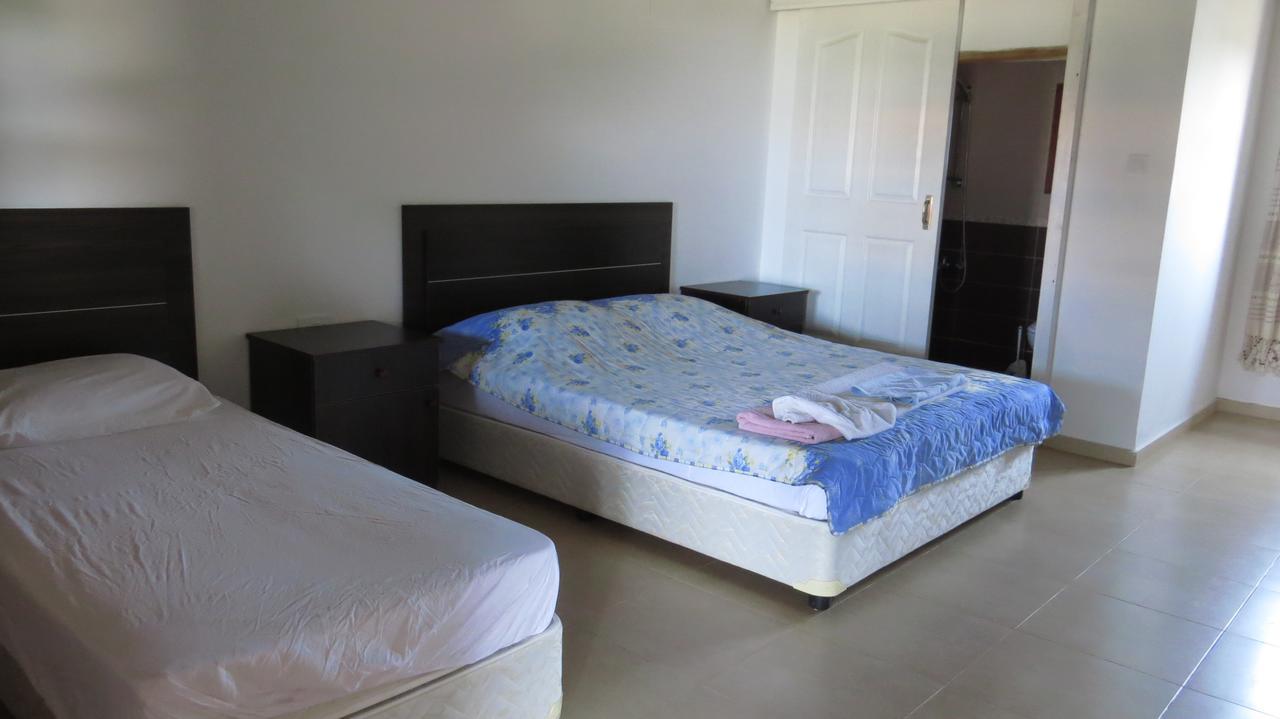 Elausa Hotel & Restaurant Rizokarpaso Екстер'єр фото